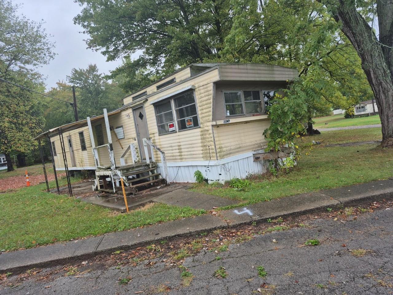 6633 McCartney Rd - Photo 2 of 4
