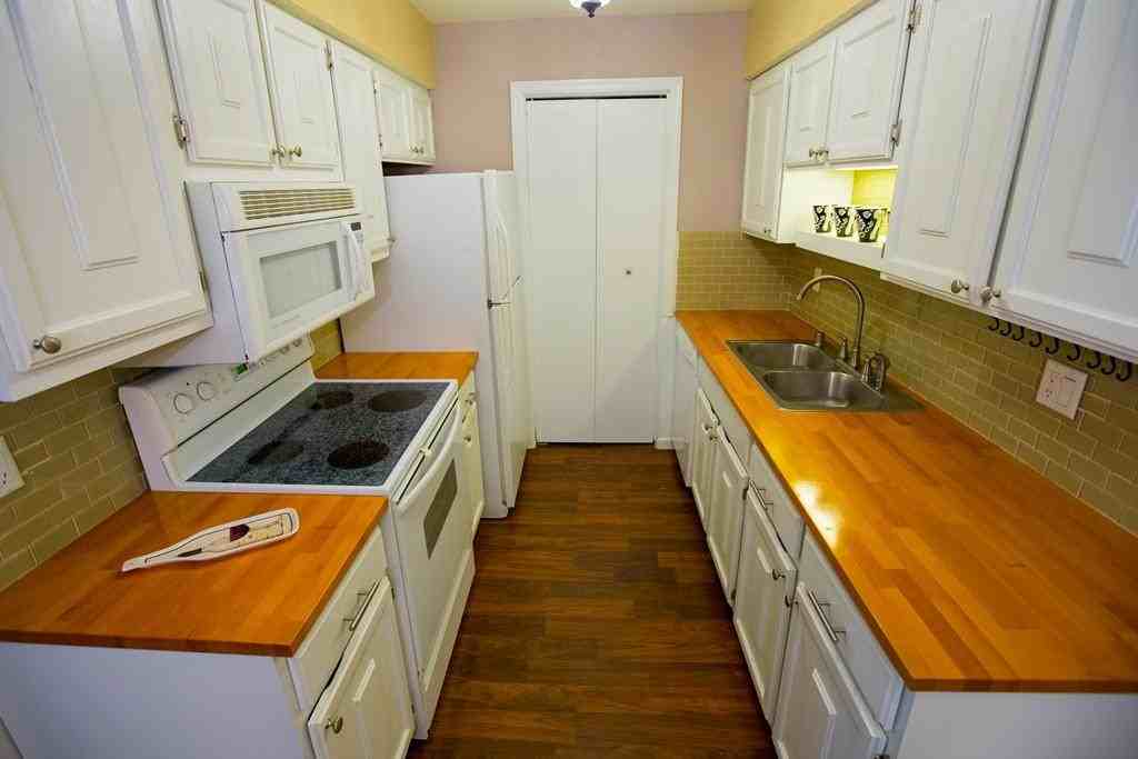 7345 Century Pl - Photo 5 of 20