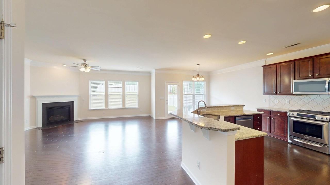 6712 Coral Rose Rd - Photo 3 of 20