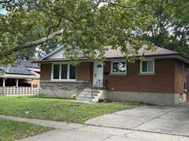 featured image of 4 Clearview Hts