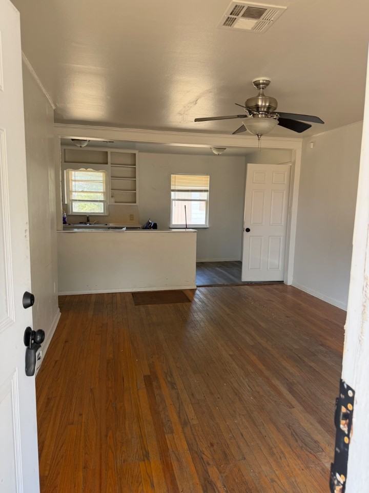 4305 N Libby Ave - Photo 5 of 12