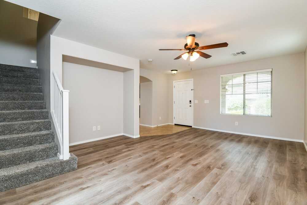 2494 E Boston St - Photo 5 of 17