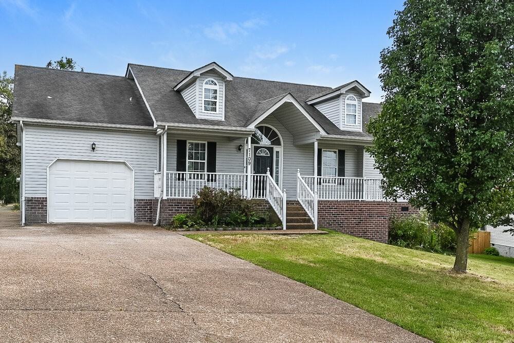 7109 Beard Ct - Photo 3 of 16