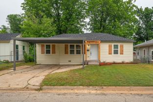 2525 Sw 46th St #1 - Photo 1 of 1
