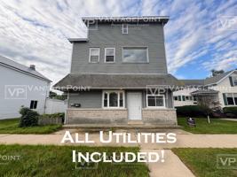 featured image of 713 Main St Lowr #LOWER