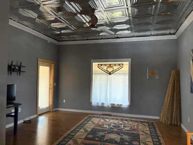 419 W First St #1 - Photo 5 of 19