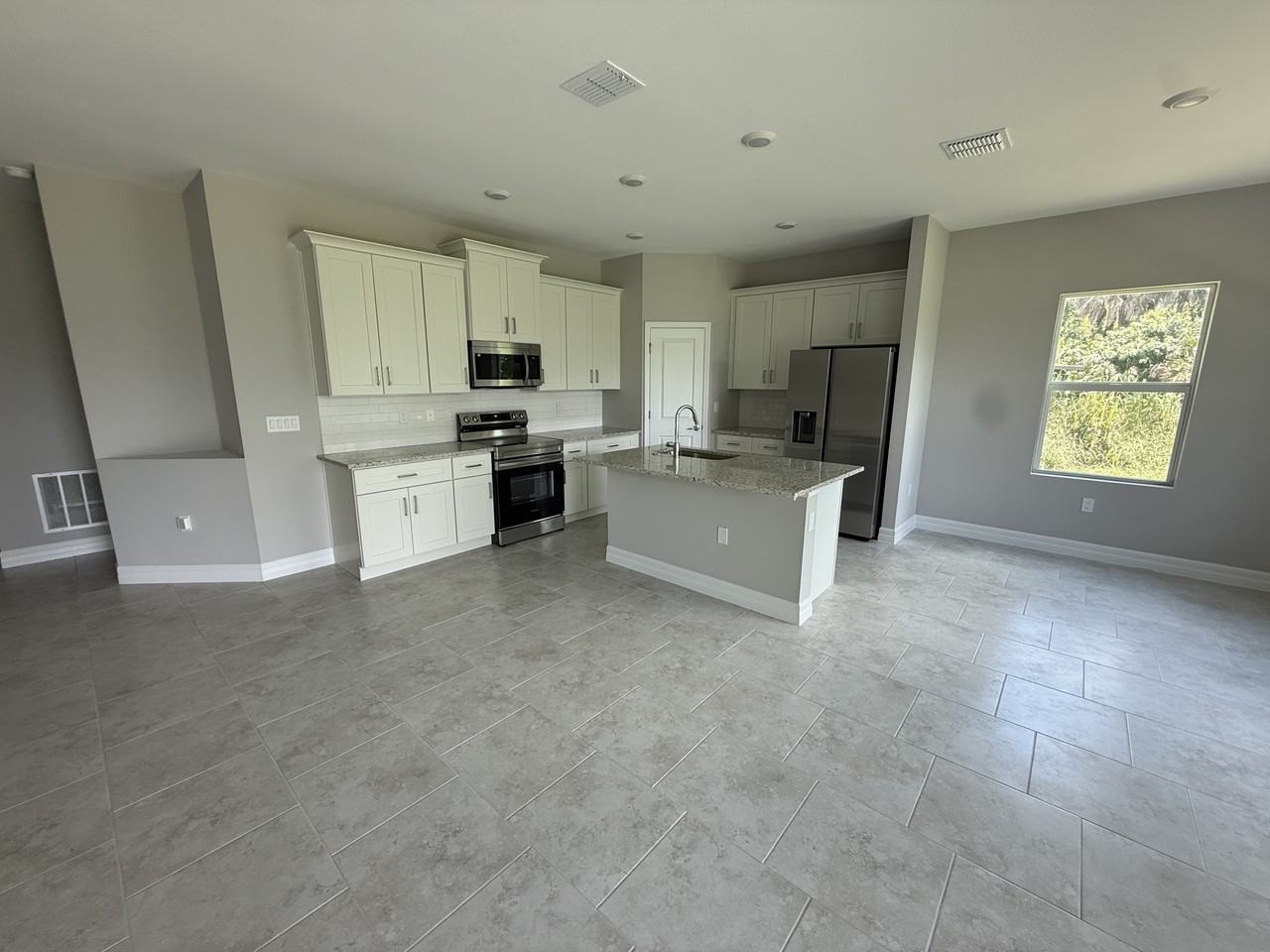 2857 Shady Ave #1 - Photo 4 of 10