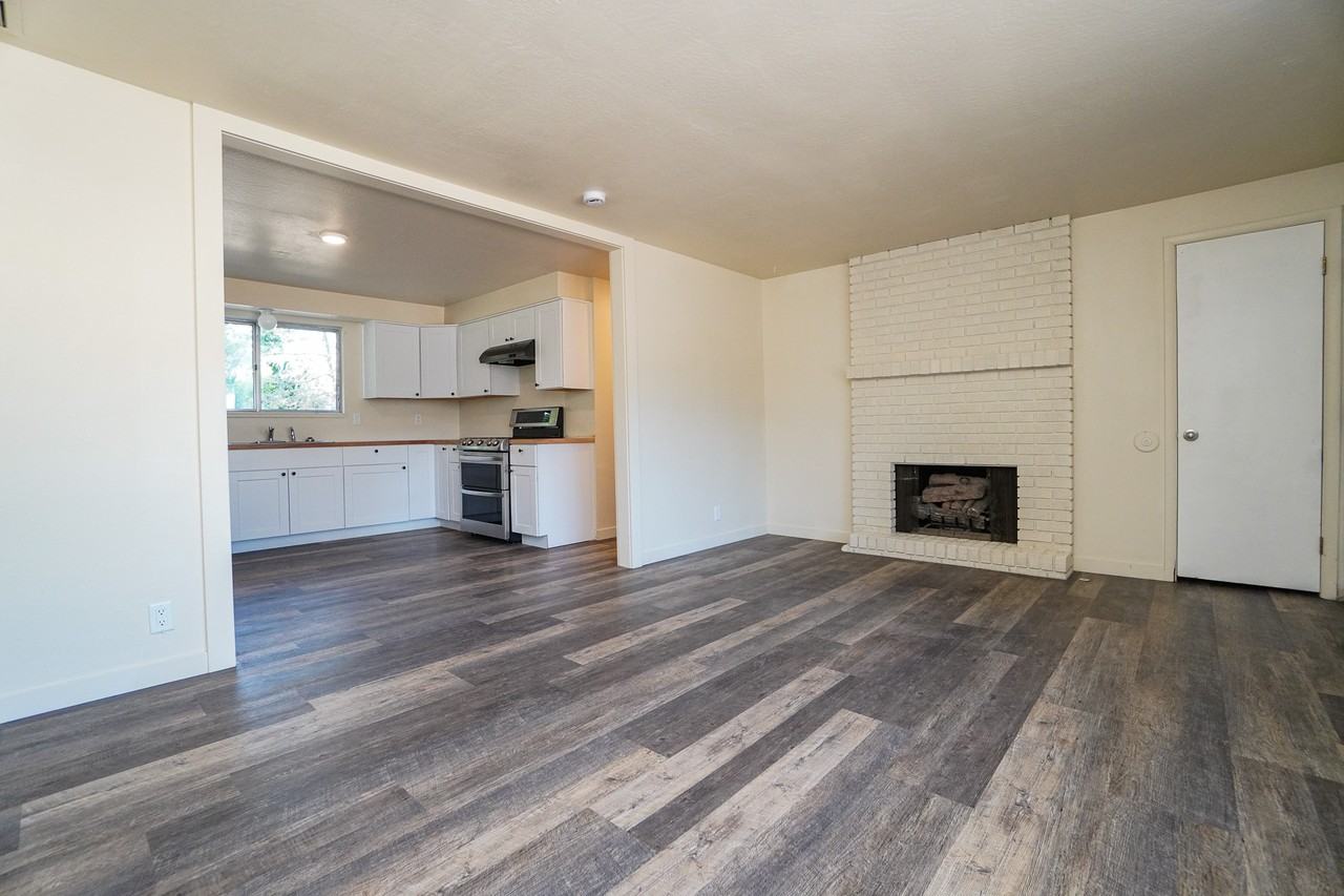 1343 W Owyhee St #1 - Photo 6 of 23