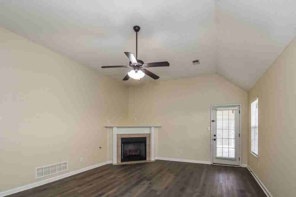7313 Green Ash Dr - Photo 3 of 16