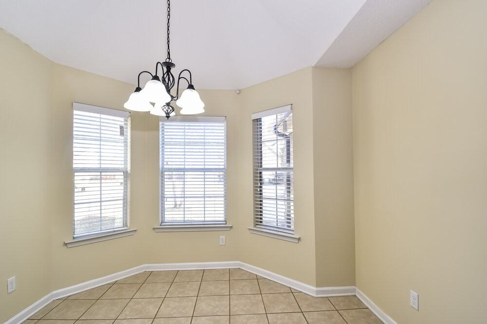 7313 Green Ash Dr - Photo 5 of 16