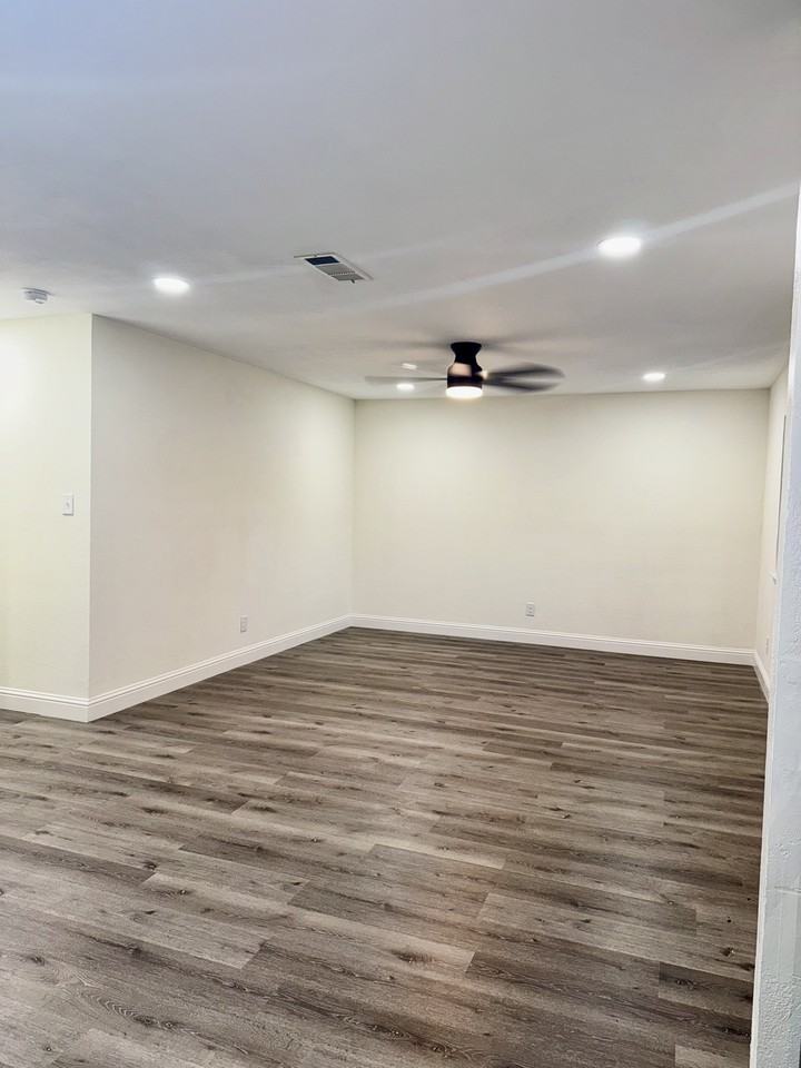 5946 E Pontiac Way #1 - Photo 6 of 25