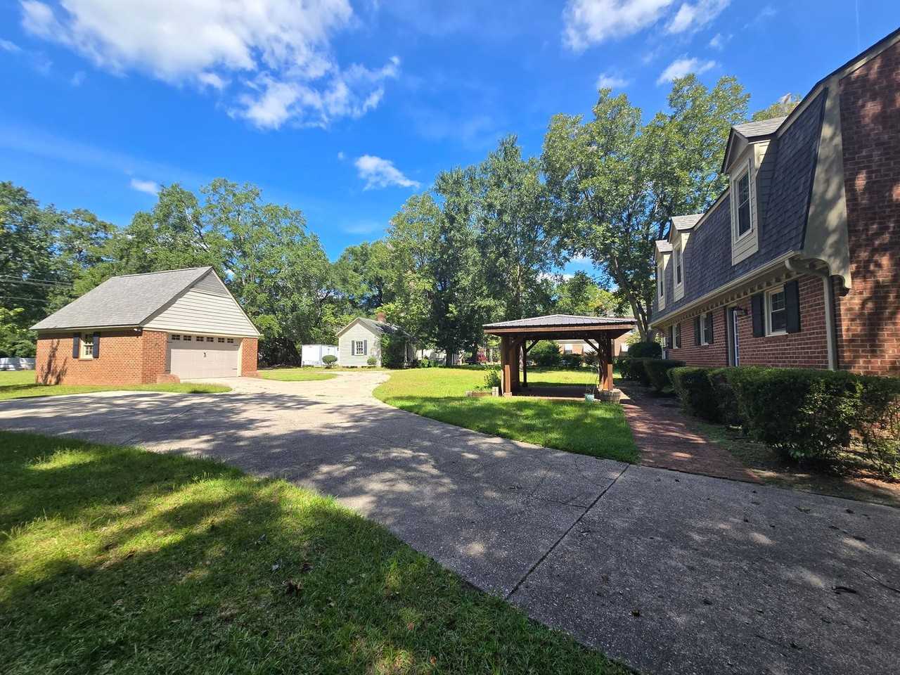 409 Fulton St - Photo 2 of 50