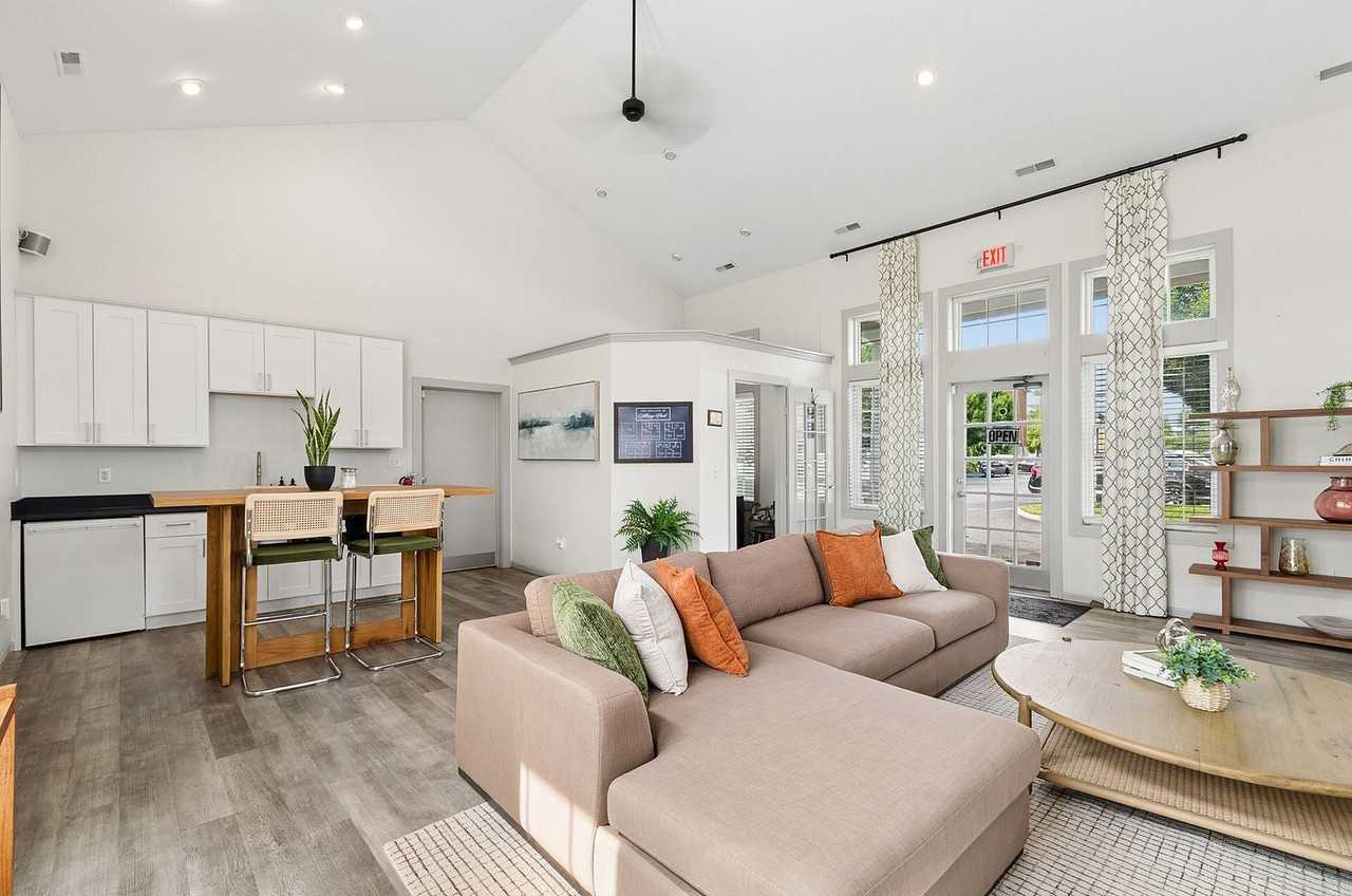 Enclave at Albany Park - Photo 3 of 48