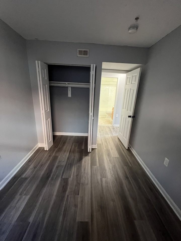2908 Reisterstown Rd #082F - Photo 6 of 18