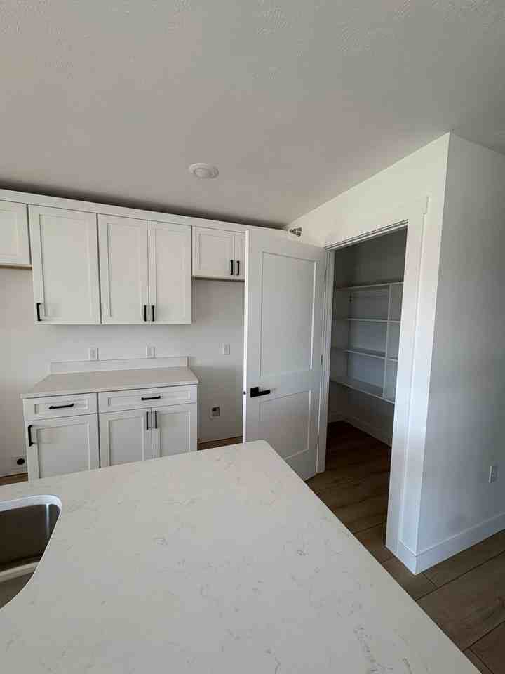 Worthington Apartments - Photo 5 of 29
