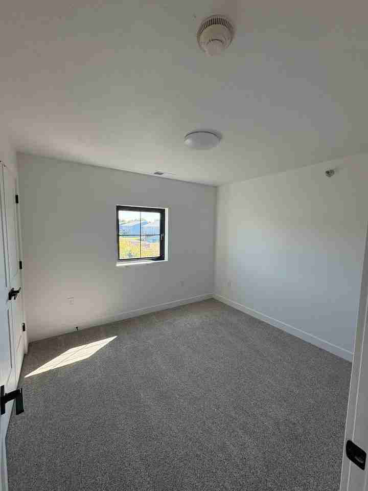Worthington Apartments - Photo 7 of 29