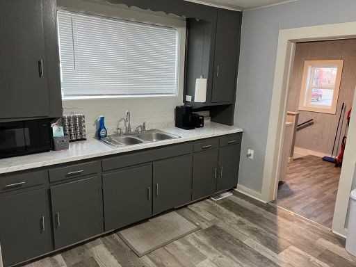 402 N Randolph St #1 - Photo 3 of 13