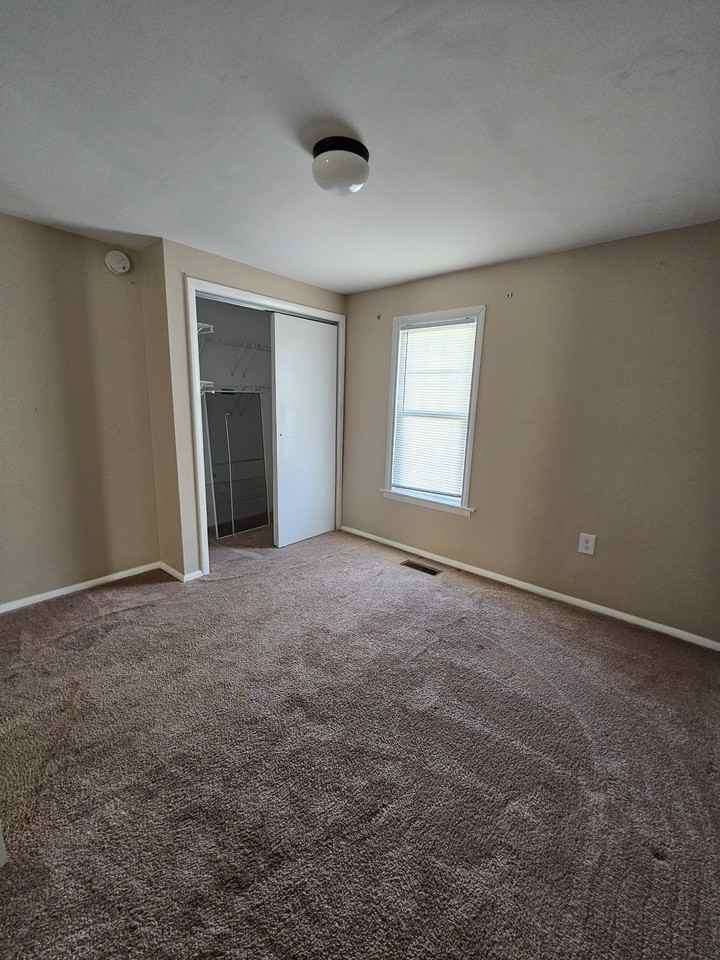 8444 Hickman Rd #1 - Photo 5 of 16