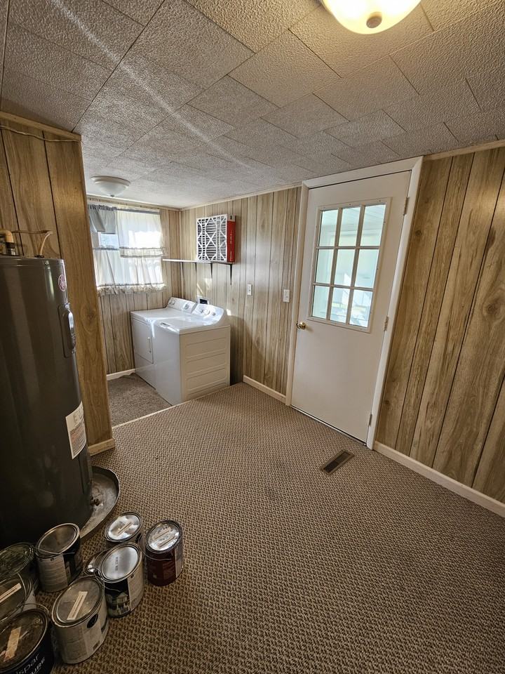 8444 Hickman Rd #1 - Photo 7 of 16