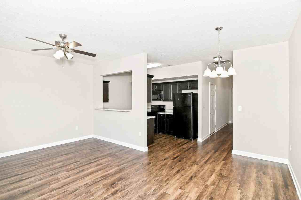 736 Village Creek Drive - Photo 5 of 31