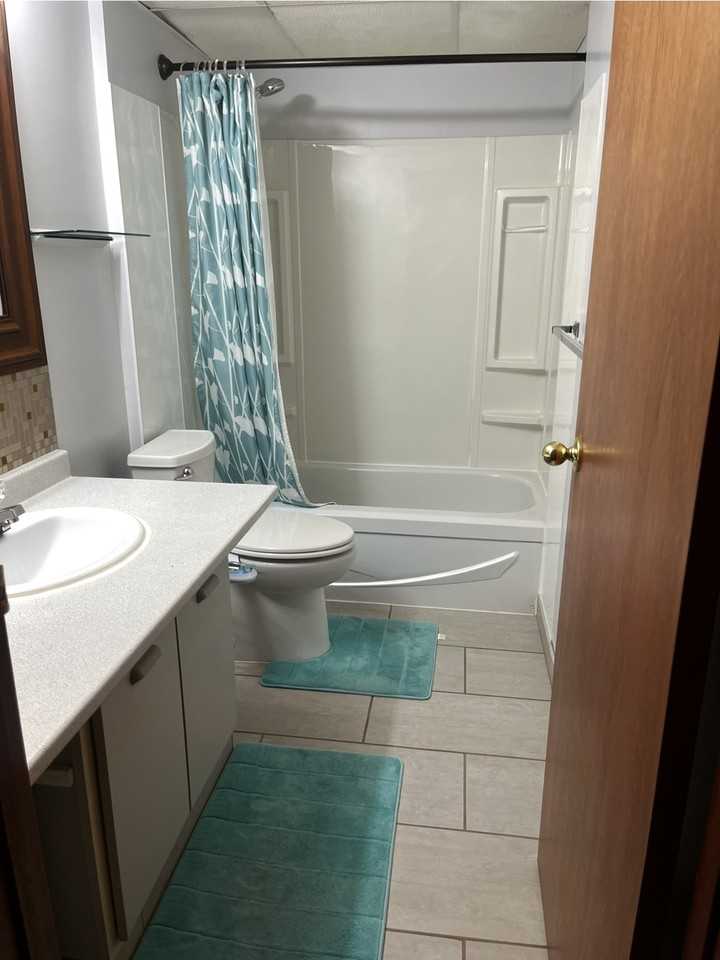 415 Kerr Pl - Photo 6 of 9