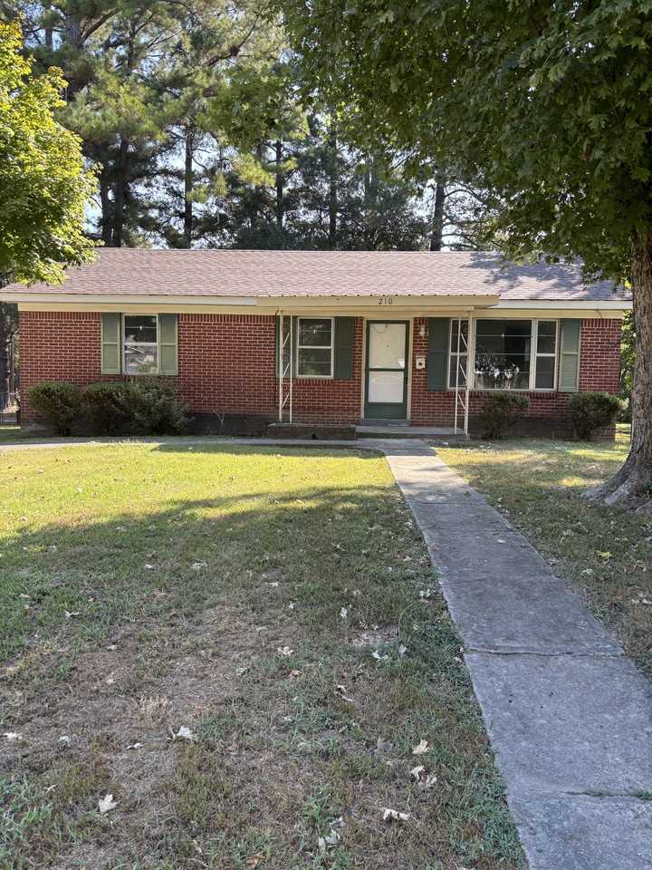 210 S Hazel St #1 - Photo 2 of 18