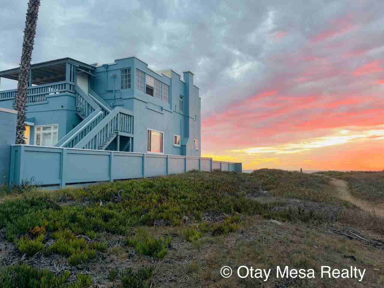 997 Ocean Ln - Photo 7 of 9