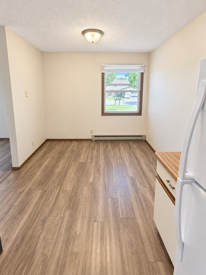 2311 Meadow - Photo 2 of 6
