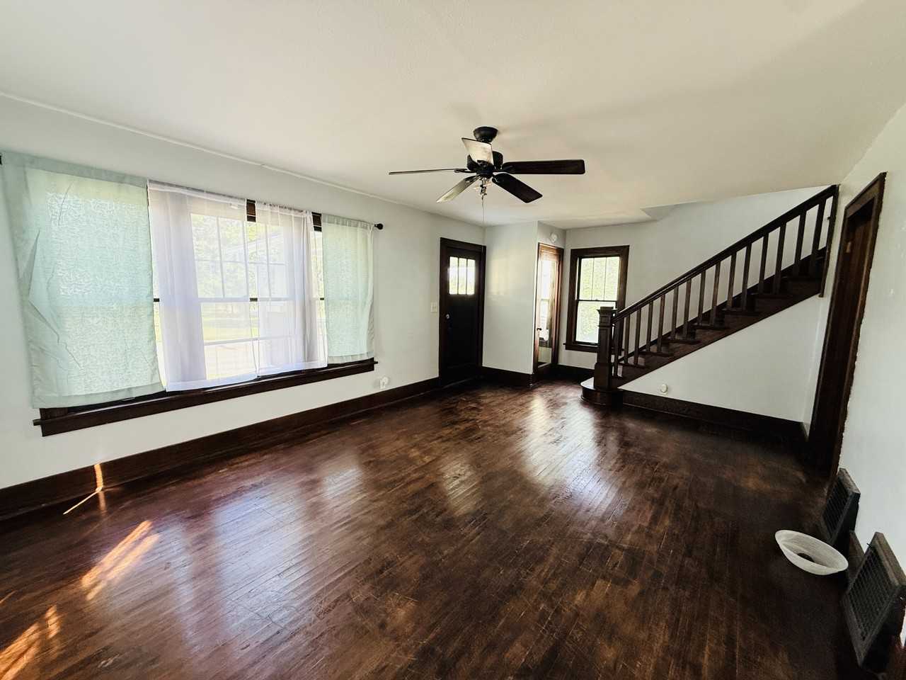 317 N Sumner Ave #1 - Photo 3 of 29