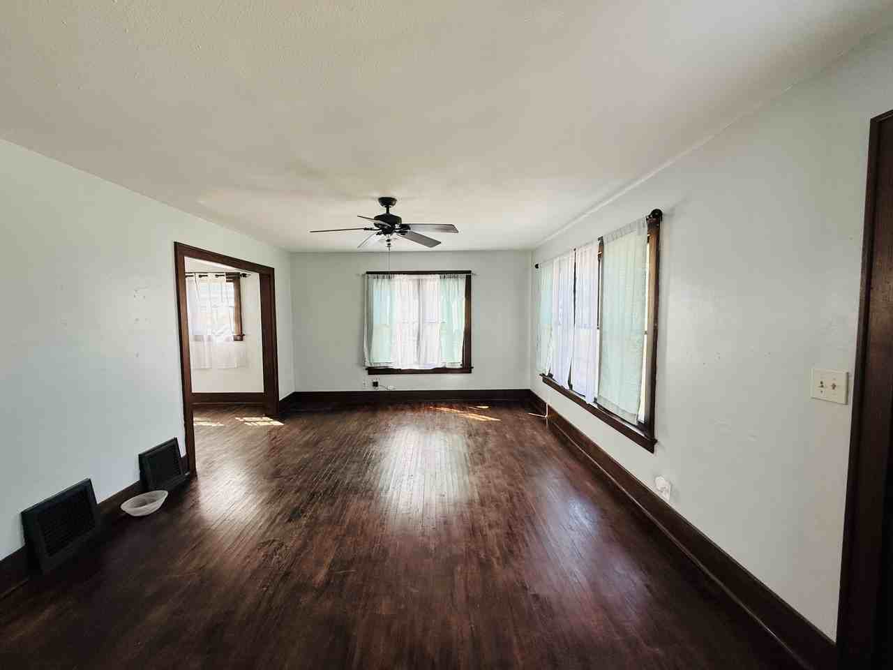 317 N Sumner Ave #1 - Photo 4 of 29