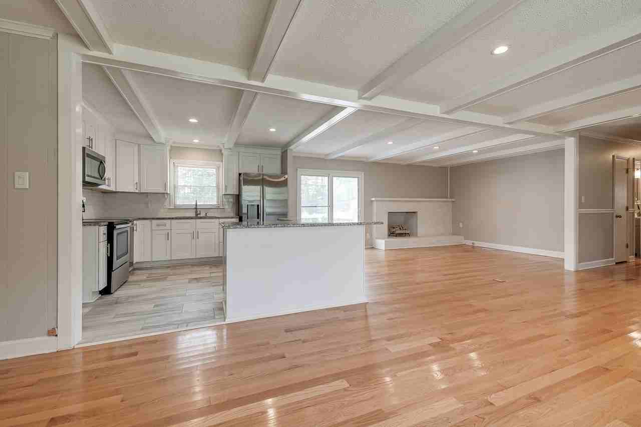 114 Cottonwood Dr #1 - Photo 6 of 33
