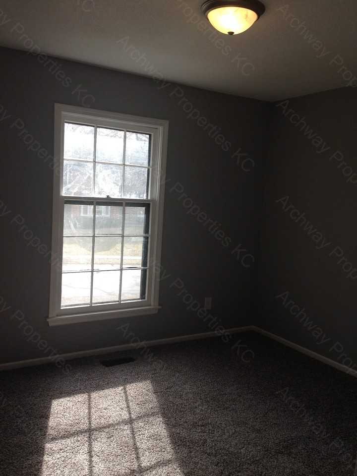 14622 W 89th St #NA - Photo 4 of 13
