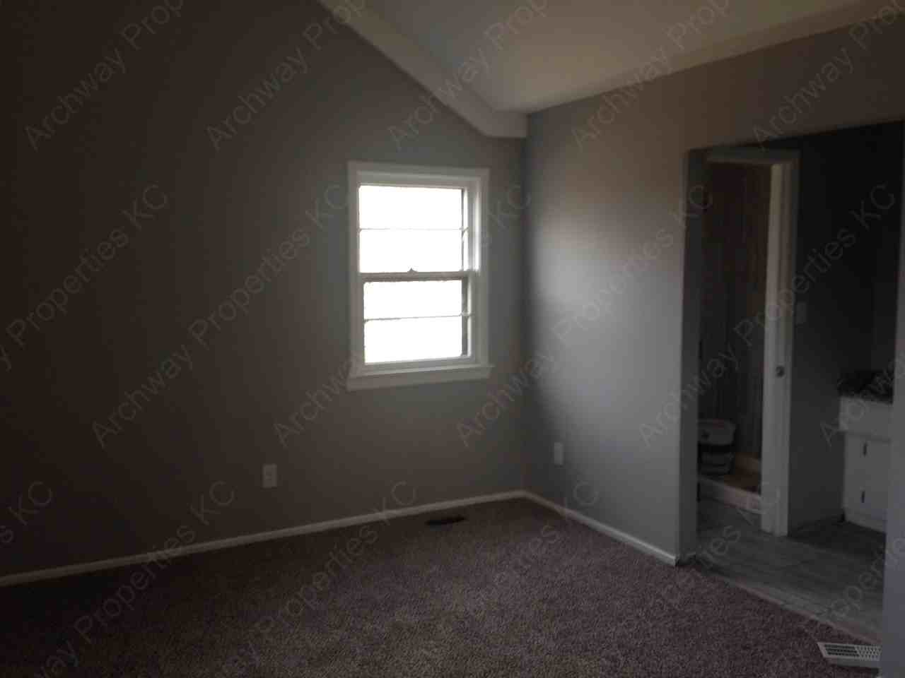 14622 W 89th St #NA - Photo 5 of 13