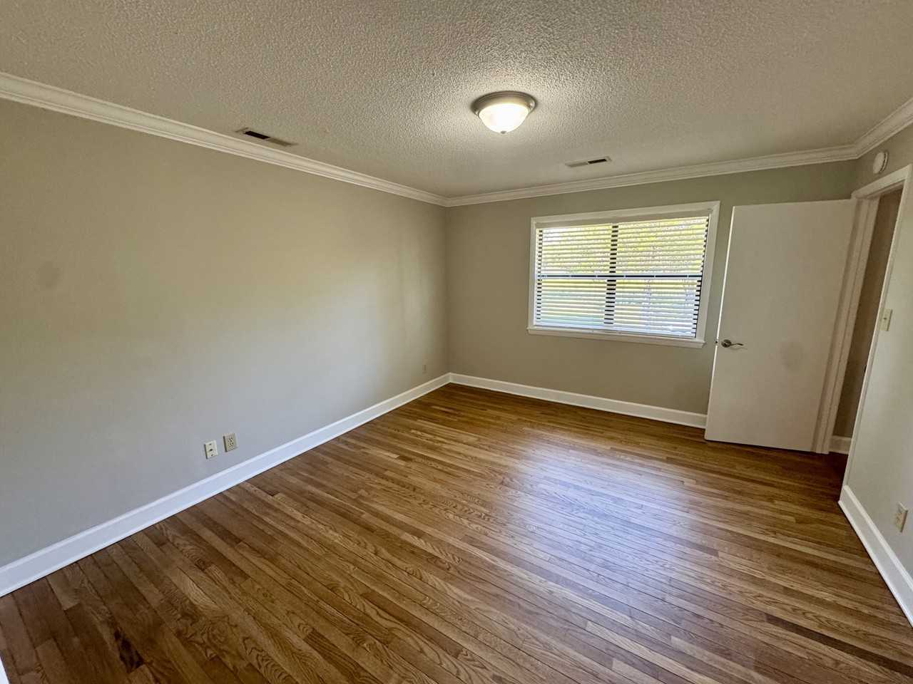 16374 Oakdale Rd #1 - Photo 5 of 10