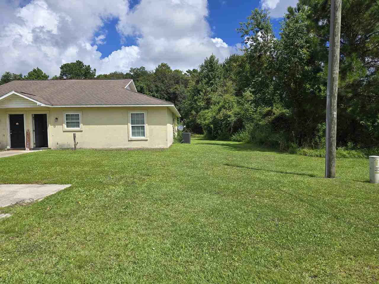 407 S Ashley St #1 - Photo 3 of 30