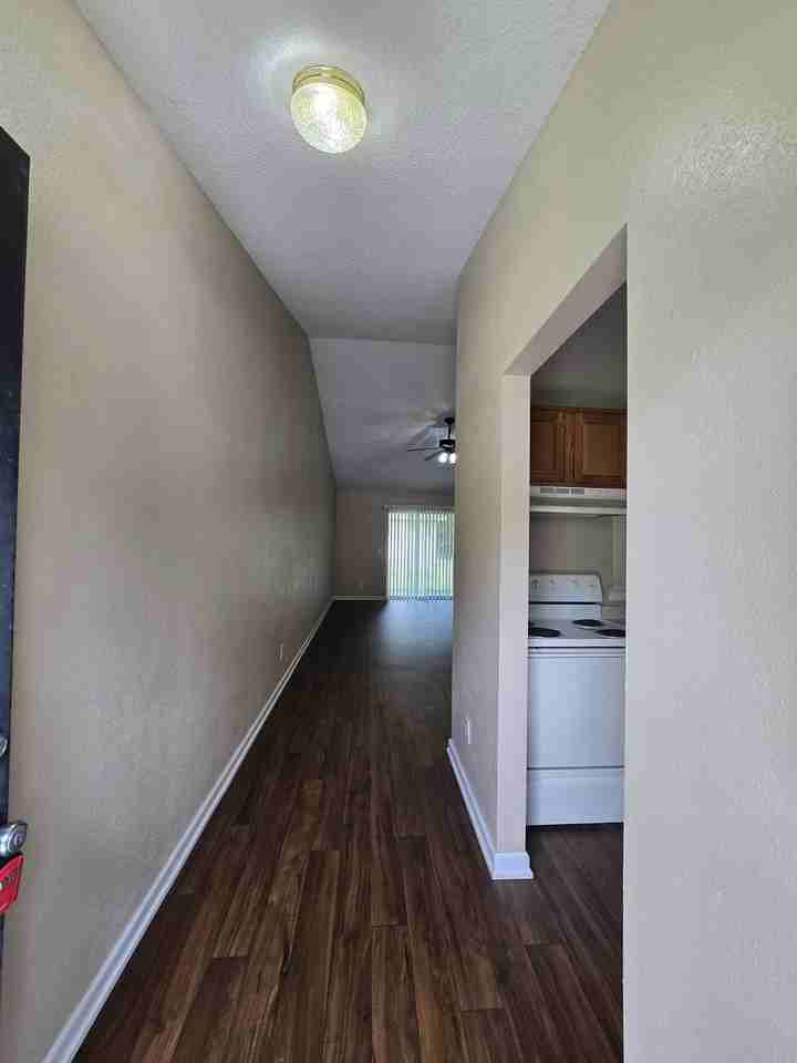 407 S Ashley St #1 - Photo 5 of 30