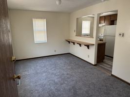 featured image of 815 N Adams St #1