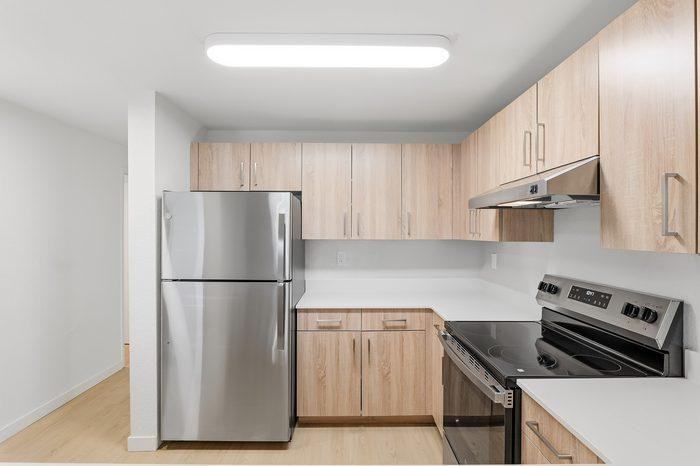 301 Ne 45th St - Photo 2 of 36