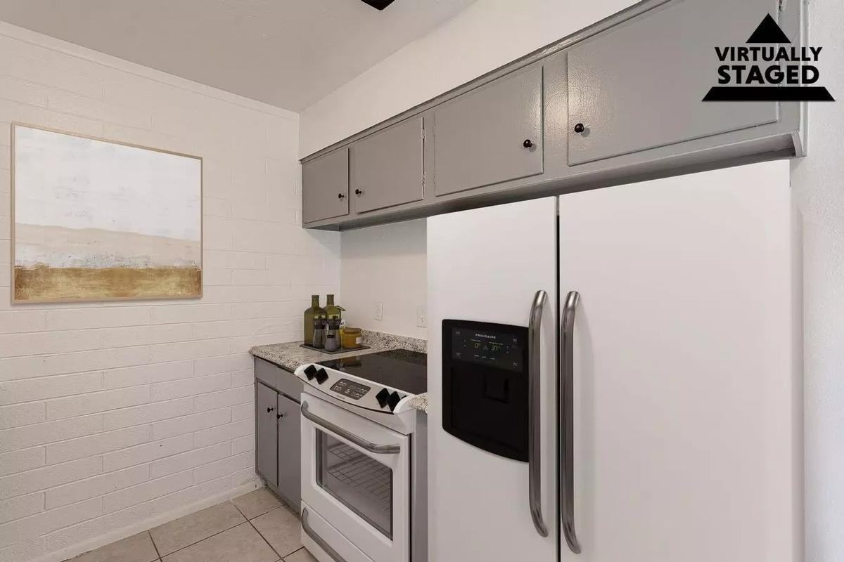 6529 W Glendale Ave - Photo 3 of 25