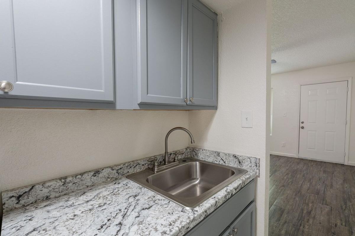 3222 N Indian School Rd - Photo 5 of 50