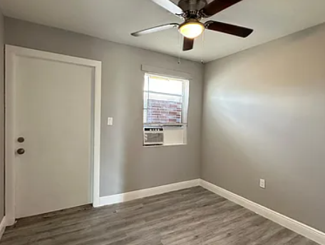 639 Sw 5th St #2 - Photo 2 of 11