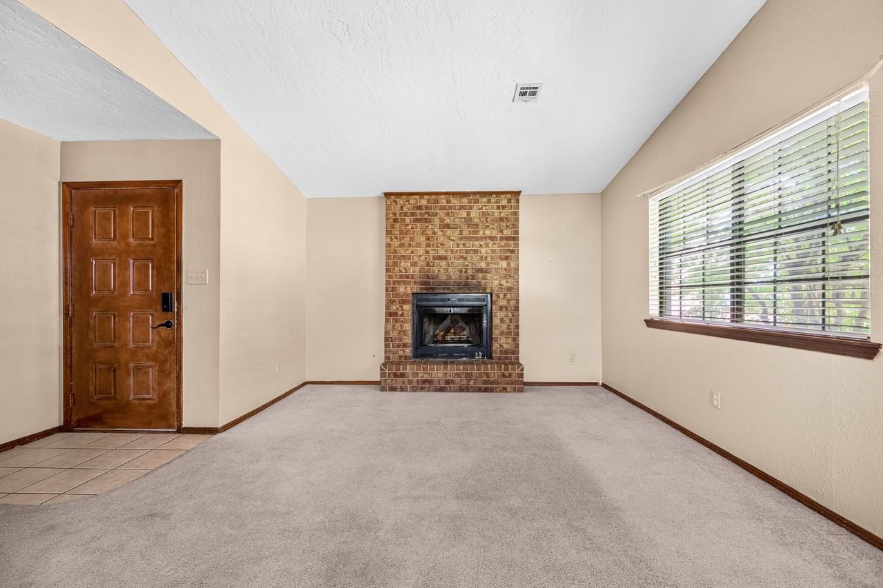 Nw 74th Pl #9C - Photo 6 of 20