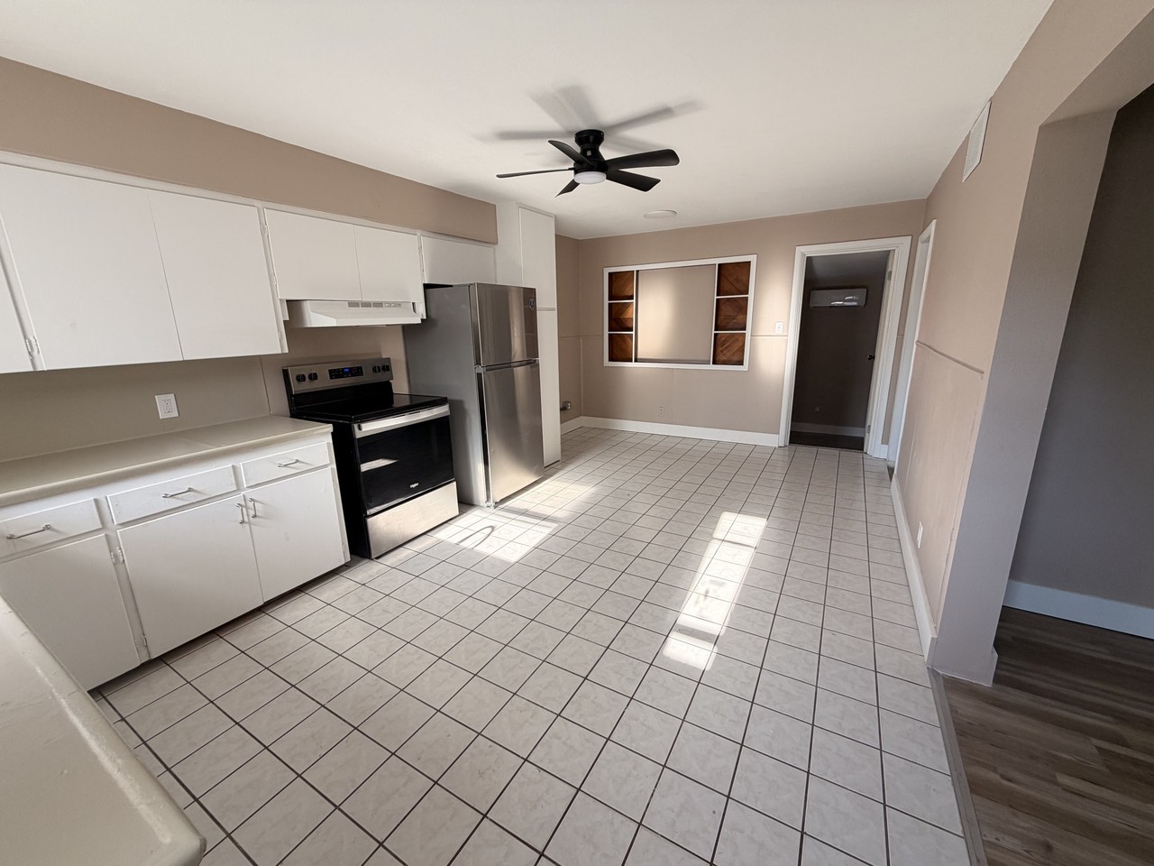 1004 N Plum St #1 - Photo 4 of 19
