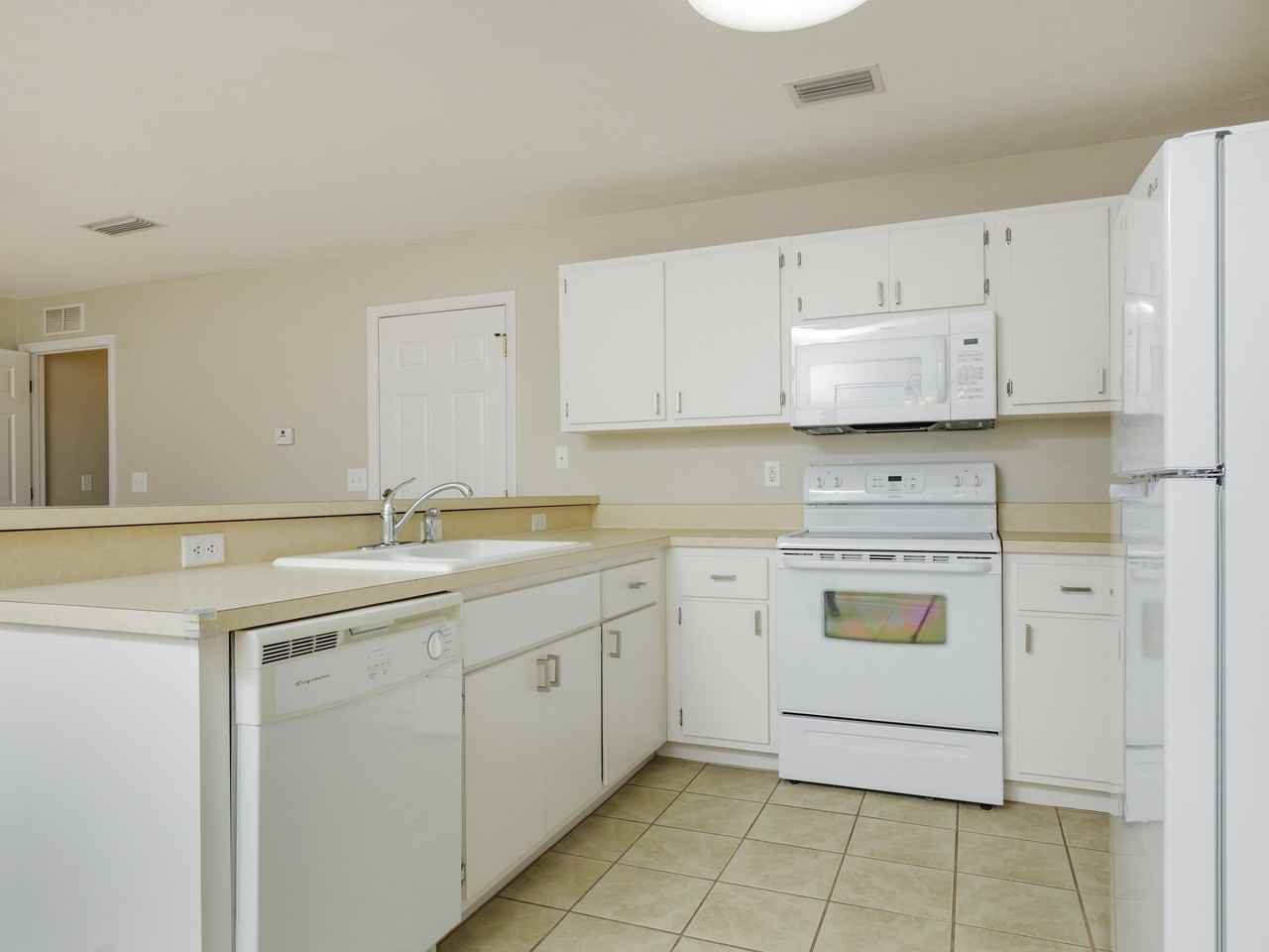 6377 Nw 109th Pl #2 - Photo 6 of 29