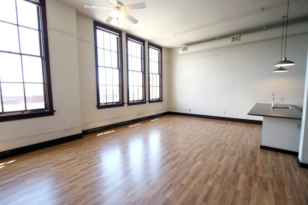 301 Central Ave Ne #1 - Photo 2 of 8