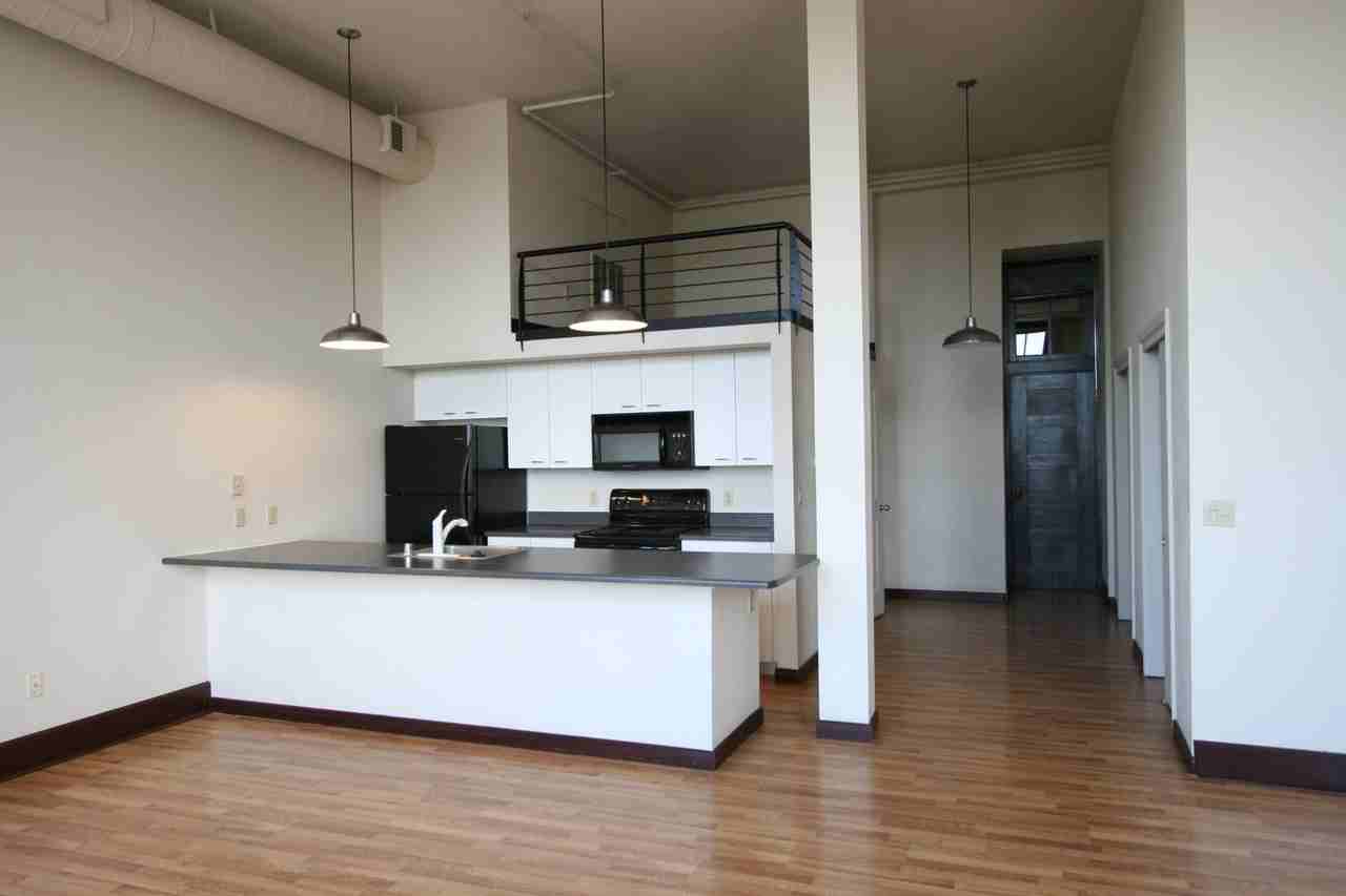 301 Central Ave Ne #1 - Photo 4 of 8