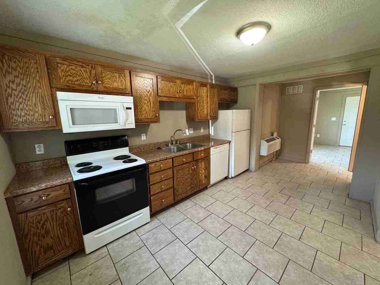507 Grover St #B - Photo 4 of 8