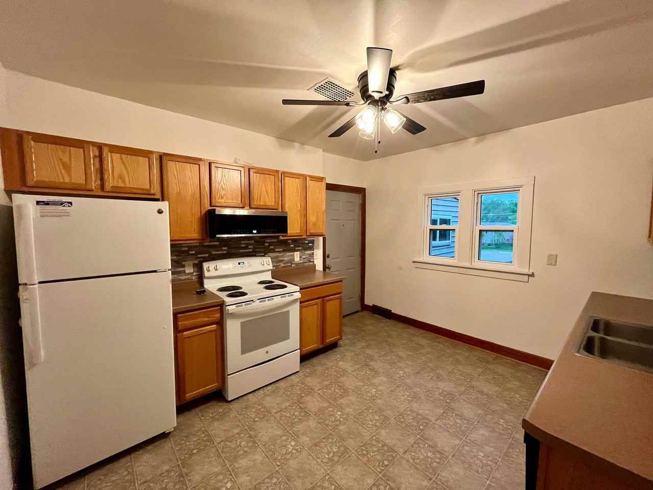 730 Wabash Street - Photo 2 of 36