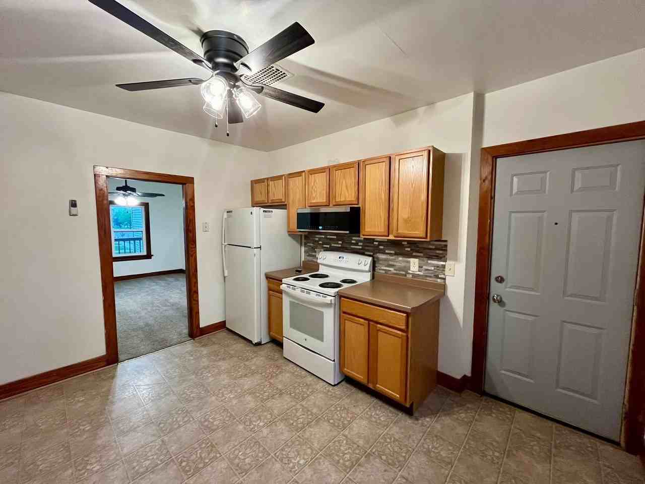730 Wabash Street - Photo 3 of 36
