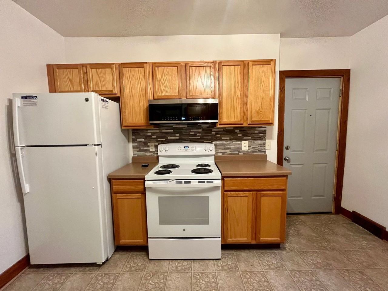 730 Wabash Street - Photo 6 of 36